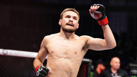 Nathaniel Wood before facing Andre Fili in 2023